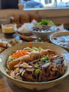 Tre Viet - Vietnamese restaurant in Downtown Vancouver – fine dining dishes, interior photos, and ambiance.