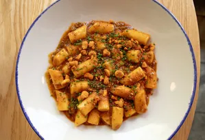 PiDGiN - Global restaurant in Downtown Vancouver – fine dining dishes, interior photos, and ambiance.