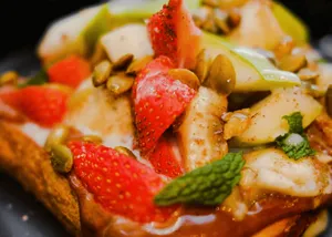 cafeclub. - Cafe restaurant in Downtown Vancouver – fine dining dishes, interior photos, and ambiance.