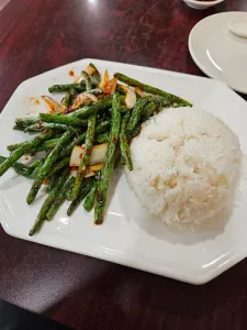 Grand Chinese Restaurant - Chinese restaurant in Burnaby – fine dining dishes, interior photos, and ambiance.