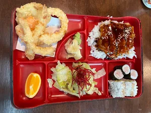 Kiku Sushi Downtown - Japanese & Sushi restaurant in Downtown Vancouver – fine dining dishes, interior photos, and ambiance.