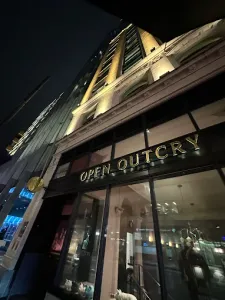 Open Outcry - Global restaurant in Downtown Vancouver – fine dining dishes, interior photos, and ambiance.