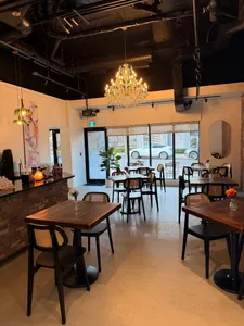 AM Cafe - Cafe restaurant in Vancouver – fine dining dishes, interior photos, and ambiance.