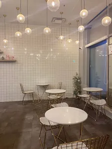 Sharetea Surrey Central - Bubble Tea restaurant in Surrey – fine dining dishes, interior photos, and ambiance.