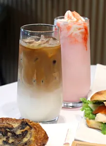 Le Belisse Café - Dessert restaurant in Downtown Vancouver – fine dining dishes, interior photos, and ambiance.