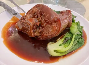 Yuan's Garden Restaurant - Chinese restaurant in Richmond – fine dining dishes, interior photos, and ambiance.