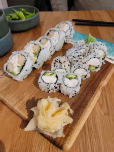 VanLove sushi & more - Japanese & Sushi restaurant in Downtown Vancouver – fine dining dishes, interior photos, and ambiance.