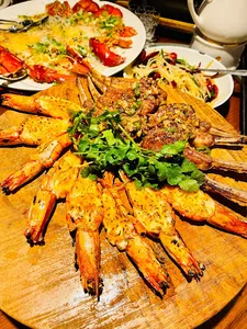 Tasty BBQ & Beer Bar Richmond - BBQ restaurant in Richmond – fine dining dishes, interior photos, and ambiance.