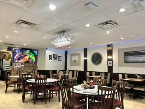 Crab Hot Lau Kingsway - Vietnamese restaurant in Burnaby – fine dining dishes, interior photos, and ambiance.