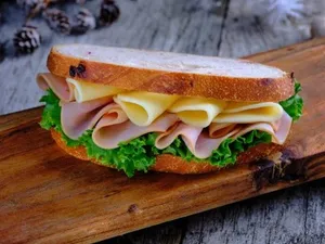 Pane e Formaggio cafe Beatty St - Cafe restaurant in Downtown Vancouver – fine dining dishes, interior photos, and ambiance.