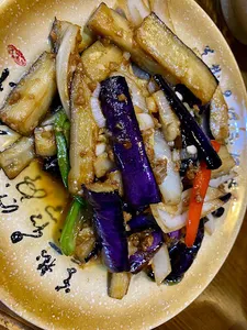 Shine Valley - Chinese restaurant in Richmond – fine dining dishes, interior photos, and ambiance.