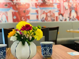 Noodle Arts - Chinese restaurant in Downtown Vancouver – fine dining dishes, interior photos, and ambiance.