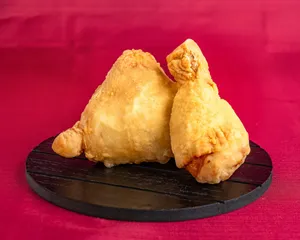 Hi Five Chicken East Broadway - Burger & Fried Chicken restaurant in Vancouver – fine dining dishes, interior photos, and ambiance.