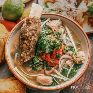 Moc Vietnamese Kitchen & Bar - Vietnamese restaurant in Vancouver – fine dining dishes, interior photos, and ambiance.
