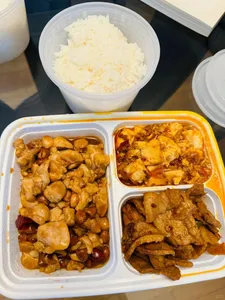 YuXiangYuan - Chinese restaurant in Richmond – fine dining dishes, interior photos, and ambiance.