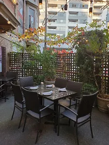 CAFE IL NIDO - Italian restaurant in Downtown Vancouver – fine dining dishes, interior photos, and ambiance.