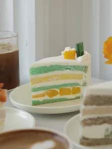 Oui Patisserie - Cafe restaurant in Richmond – fine dining dishes, interior photos, and ambiance.