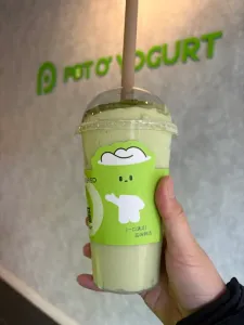 Pot O‘Yogurt - Dessert restaurant in Richmond – fine dining dishes, interior photos, and ambiance.