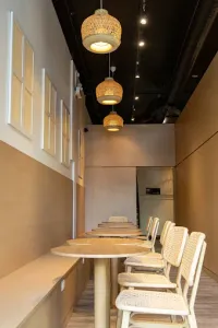 Cha Tra Mue - Drinks & Bubble Tea restaurant in Vancouver – fine dining dishes, interior photos, and ambiance.