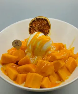 Cafe & Life - Cafe restaurant in Richmond – fine dining dishes, interior photos, and ambiance.