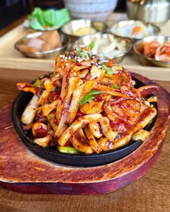 Elysium Korean Bistro and Restaurant - Korean restaurant in Richmond – fine dining dishes, interior photos, and ambiance.