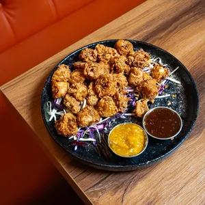 P2P indian restaurant Yaletown - Indian restaurant in Downtown Vancouver – fine dining dishes, interior photos, and ambiance.