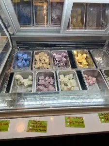 Pot O‘Yogurt - Dessert restaurant in Richmond – fine dining dishes, interior photos, and ambiance.