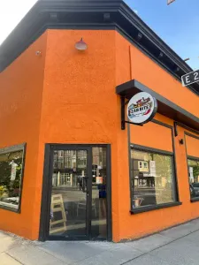 Zab Bite - Thai E-Sarn Cuisine - Thai restaurant in Vancouver – fine dining dishes, interior photos, and ambiance.