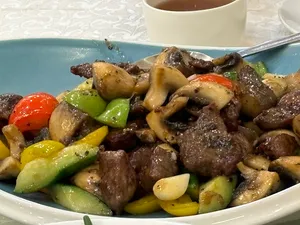 Neptune Palace Restaurant Surrey - Dim Sum restaurant in Surrey – fine dining dishes, interior photos, and ambiance.