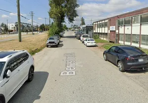 7414 Edmonds - Entertainment restaurant in Burnaby – fine dining dishes, interior photos, and ambiance.