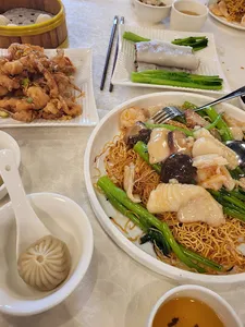 Neptune Seafood Coquitlam - Dim Sum restaurant – fine dining dishes, interior photos, and ambiance.