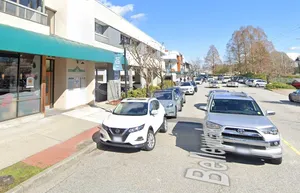 Miraas Restaurant & Bar - Middle Eastern restaurant in West Vancouver – fine dining dishes, interior photos, and ambiance.