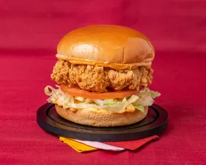 Hi Five Chicken East Broadway - Burger & Fried Chicken restaurant in Vancouver – fine dining dishes, interior photos, and ambiance.