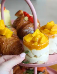 Hazukido Cafe Plus - Cafe restaurant in Richmond – fine dining dishes, interior photos, and ambiance.