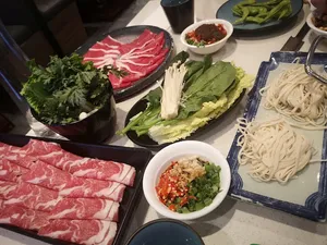 Haidilao Hotpot West Broadway Hot Pot restaurant in Vancouver – fine dining dishes, interior photos, and ambiance.