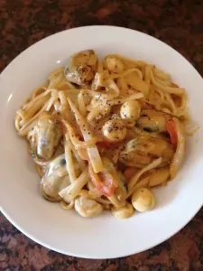 Papaya Hut Restaurant - Thai restaurant in Downtown Vancouver – fine dining dishes, interior photos, and ambiance.