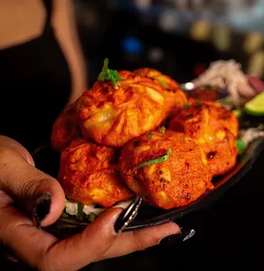 P2P indian restaurant Yaletown - Indian restaurant in Downtown Vancouver – fine dining dishes, interior photos, and ambiance.