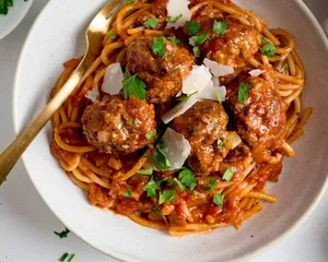 Chickasta Vancouver - Global restaurant in Vancouver – fine dining dishes, interior photos, and ambiance.