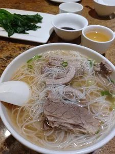 Neptune Wonton Noodle Richmond - Taiwanese & HK Cafe restaurant in Richmond – fine dining dishes, interior photos, and ambiance.