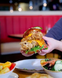 Deacon's Corner - North American restaurant in Vancouver – fine dining dishes, interior photos, and ambiance.