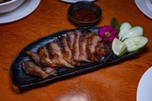 Sip Song Thai Cuisine - Thai restaurant in Vancouver – fine dining dishes, interior photos, and ambiance.