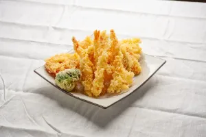 Sushiyama - Japanese & Sushi restaurant in Vancouver – fine dining dishes, interior photos, and ambiance.