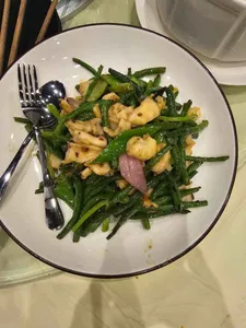 The Regalia Restaurant - Chinese restaurant in Richmond – fine dining dishes, interior photos, and ambiance.