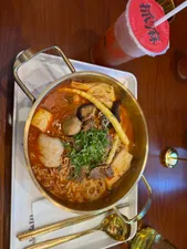 Review photo uploaded by Alvin at Drama Hot Pot