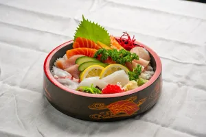 Sushiyama - Japanese & Sushi restaurant in Vancouver – fine dining dishes, interior photos, and ambiance.