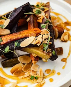 Madame Danh - Vietnamese restaurant in Vancouver – fine dining dishes, interior photos, and ambiance.
