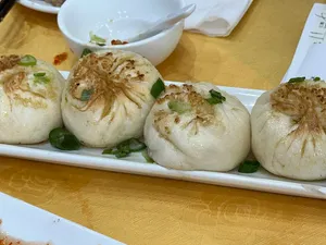 Grand Crystal Restaurant - Chinese restaurant in Burnaby – fine dining dishes, interior photos, and ambiance.