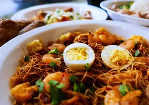 Shiok Canteen - Singaporean restaurant in New Westminster – fine dining dishes, interior photos, and ambiance.