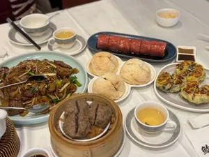 Review photo uploaded by A customer at Yue Restaurant
