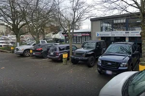 The Lobster Man Food - North American restaurant in Downtown Vancouver – fine dining dishes, interior photos, and ambiance.